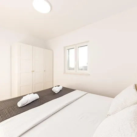 Διαμέρισμα Seaview 3 Bed Sleeps 6 With Sea Views Kaštela