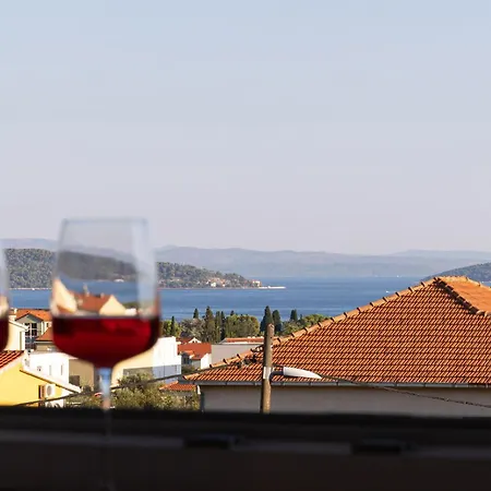 Διαμέρισμα Seaview 3 Bed Sleeps 6 With Sea Views *