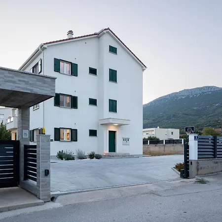 Apartment Olive Leaf - Second Floor Kaštela